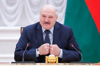 Лукашенко заявил об отказе Белоруссии принимать самолеты с Украины