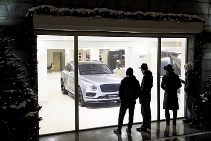 Автосалон Bentley в Москве