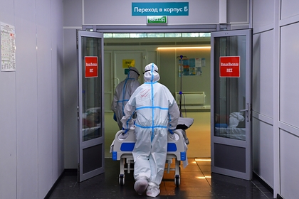 Число умерших с коронавирусом в России превысило 140 тысяч