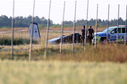 Самолет с девятью пассажирами разбился в Швеции
