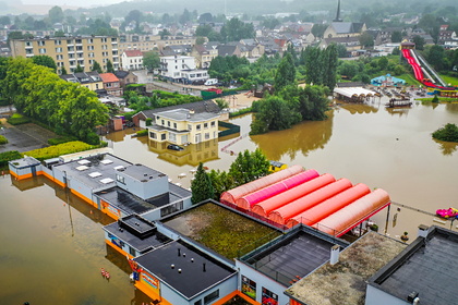 Число жертв наводнения в Германии выросло до 80