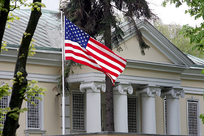 Белоруссия предложила США сократить численность посольства