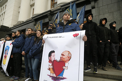 Большинство украинцев поддержали встречу Зеленского и Путина
