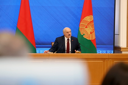 Лукашенко обвинил Польшу в развязывании пограничного конфликта
