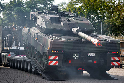 В Германии начались поставки новых танков Leopard 2A7V