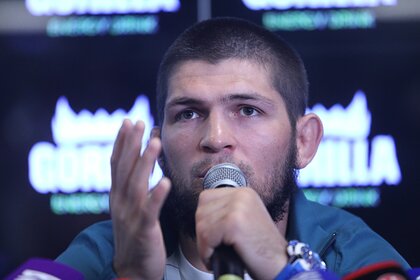 Критику ринг-герлз от Нурмагомедова объяснили его кавказским происхождением