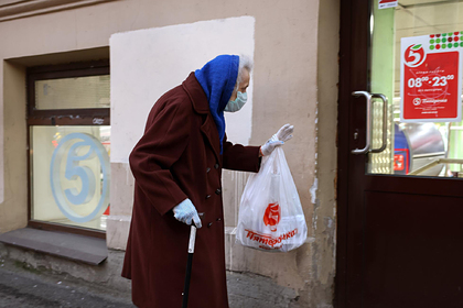 Власти Петербурга рассказали об ограничениях для непривитых пожилых