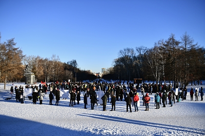 В Екатеринбурге прошел согласованный пикет против QR-кодов