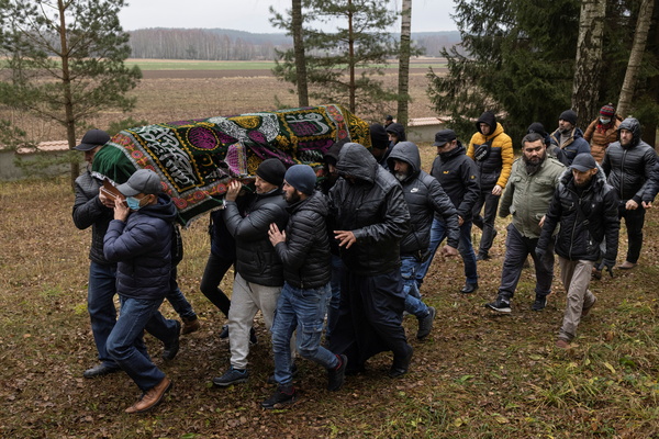 Лукашенко заявил о «море могил» мигрантов на польско-белорусской границе