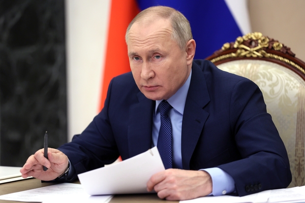 Путин ударил кулаком по столу во время обсуждения катастрофы в «Листвяжной»