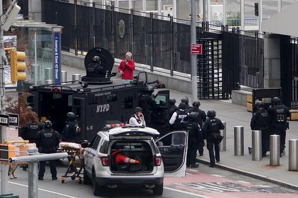 Вооруженного мужчину задержали у штаб-квартиры ООН в Нью-Йорке