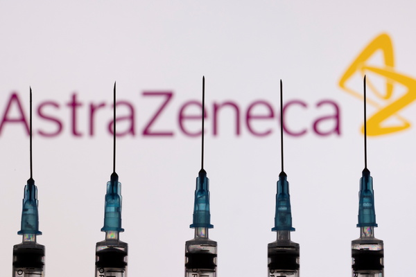 Ученые выяснили причину образования тромбов после вакцинации AstraZeneca