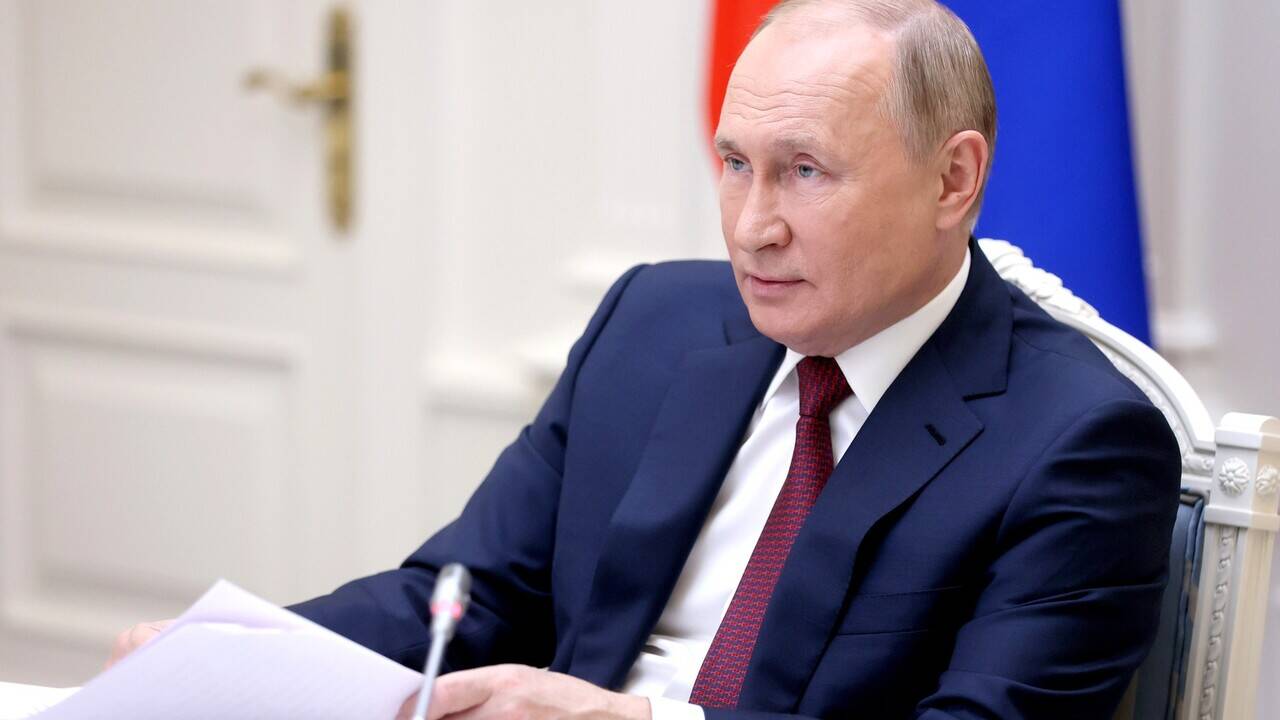 Путин заявил о стремлении России не принуждать граждан к вакцинации