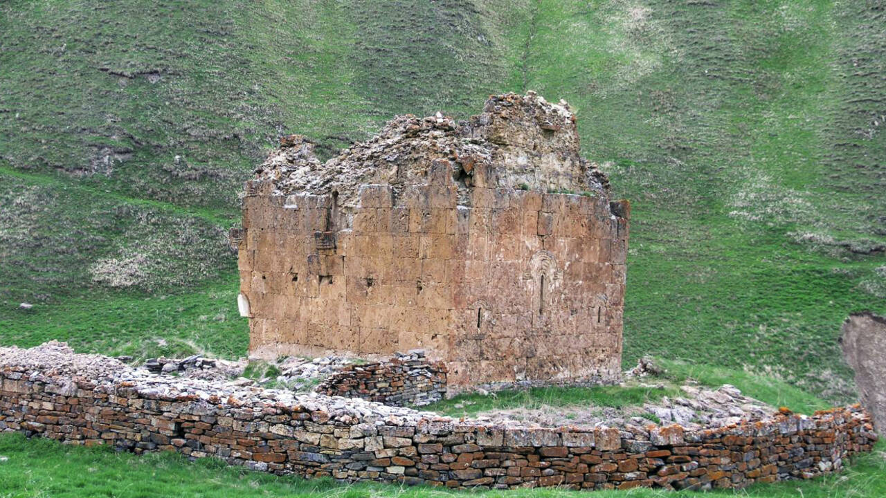 Северная Осетия 11 век архитектура