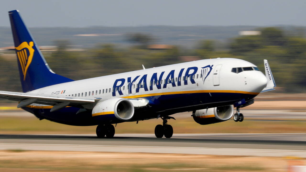 Польские спецслужбы опубликовали запись разговора диспетчера и пилота Ryanair
