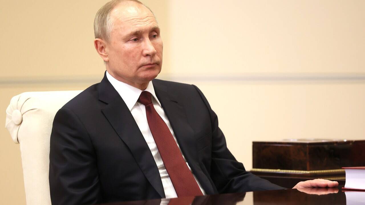 Путин призвал начать переговоры для исключения продвижения НАТО на восток