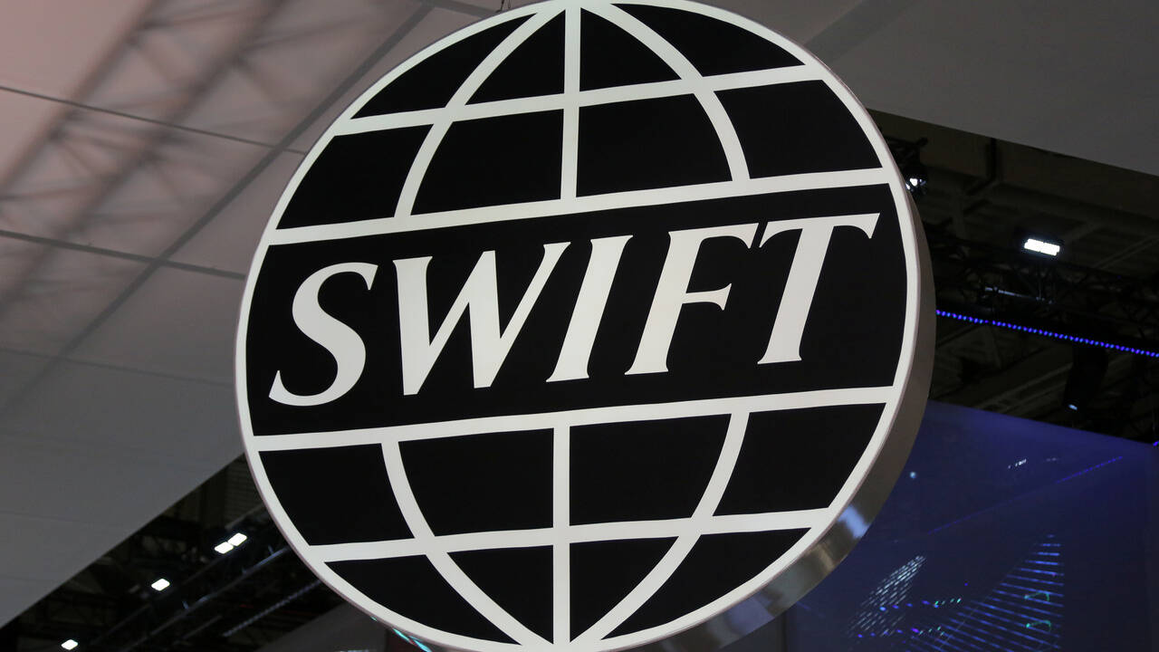 Запад предупредили об отдаче после отключения России от SWIFT