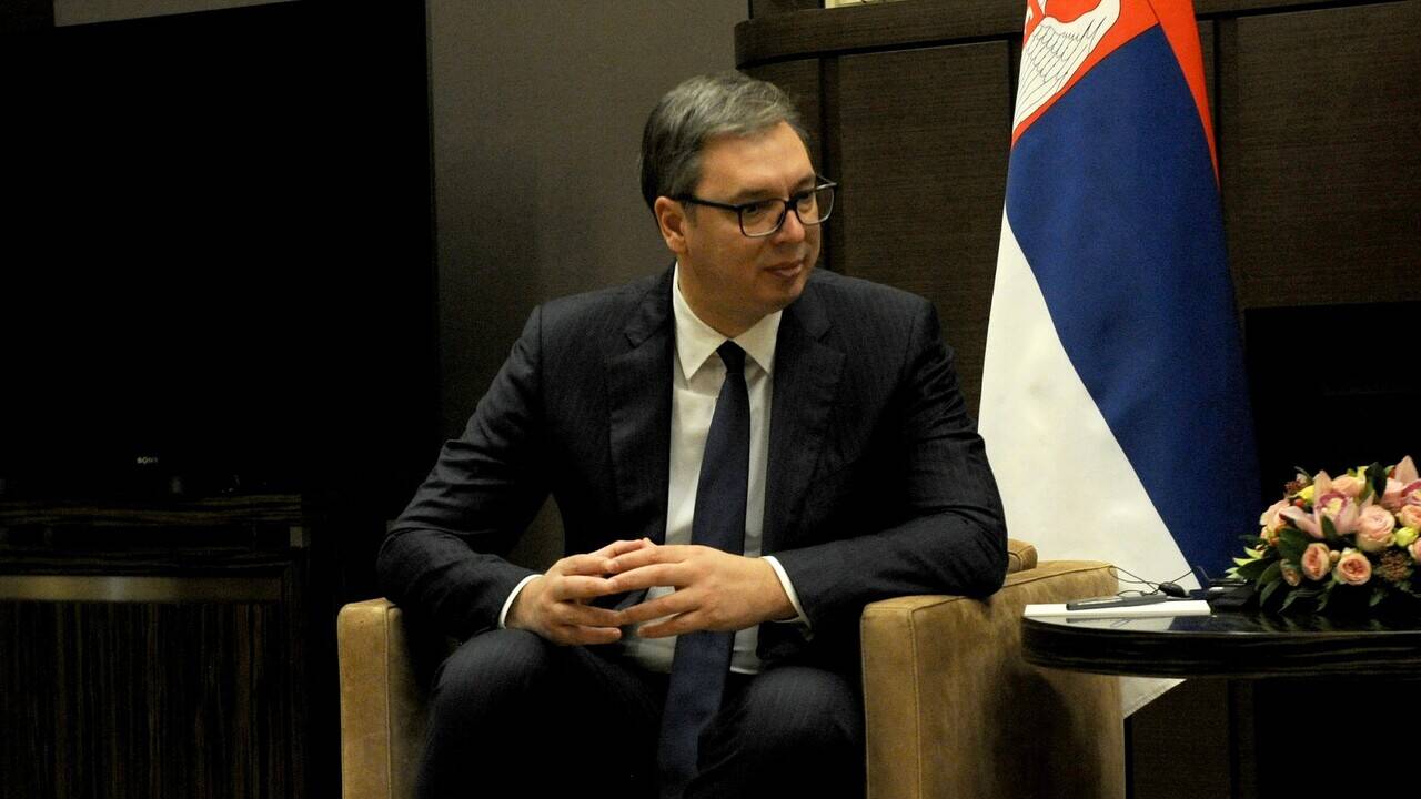 Сербский президент назвал российский внедорожник невероятным
