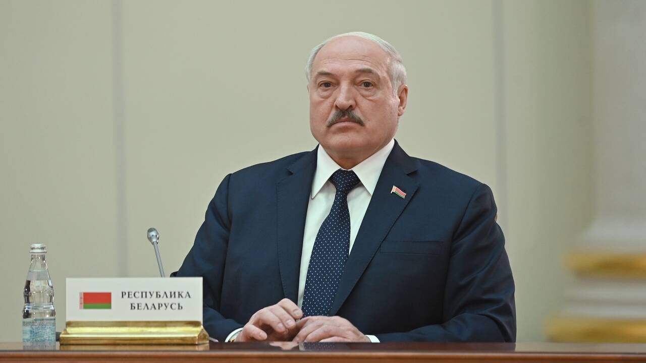 Лукашенко объявил о появлении механизма борьбы с цветными революциями