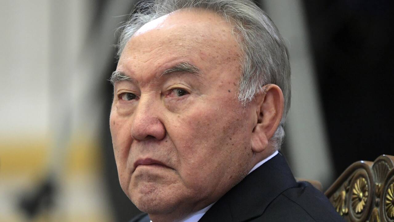 В Казахстане заметили странности в видеообращении Назарбаева