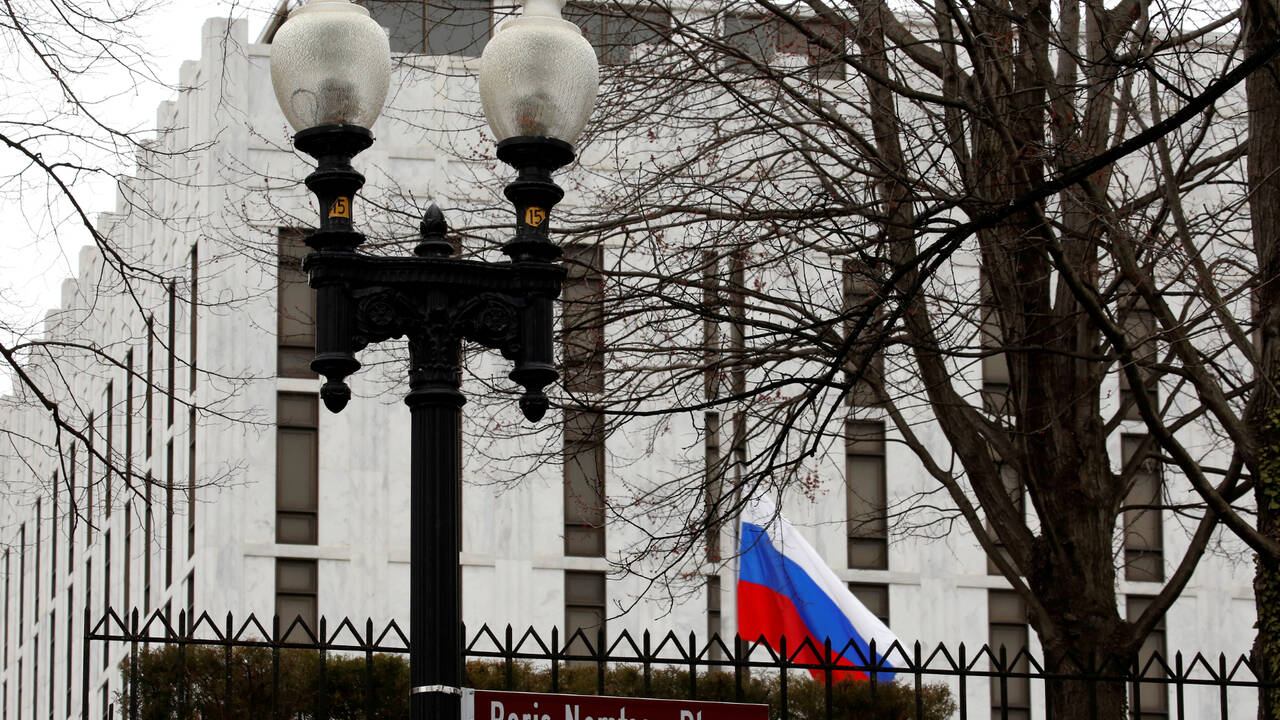 Раскрыты сроки отъезда российских дипломатов из США