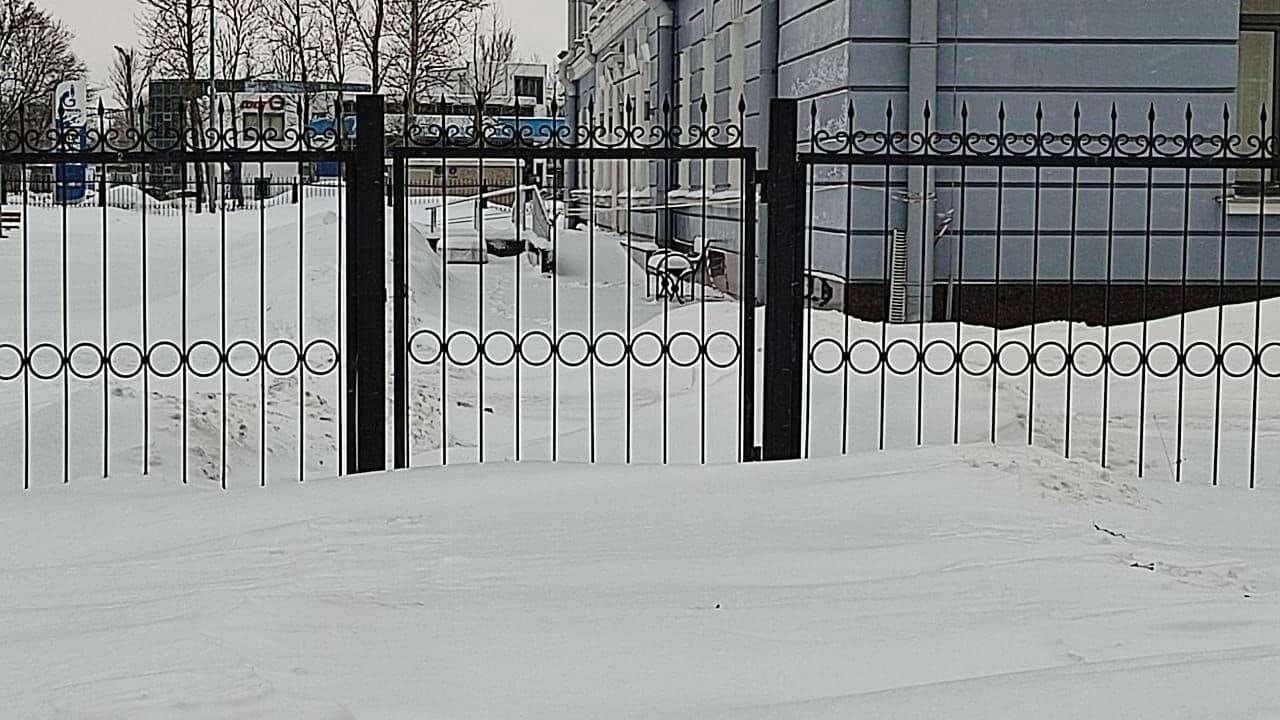 Российский судья не смог попасть на работу из-за снега