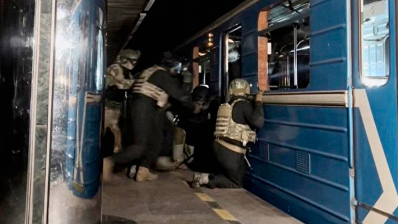 Спецназ ФСБ провел учения в российском метро