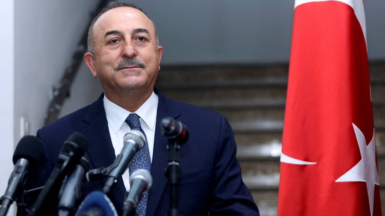 Турция обвинила Запад в нагнетании паники вокруг Украины
