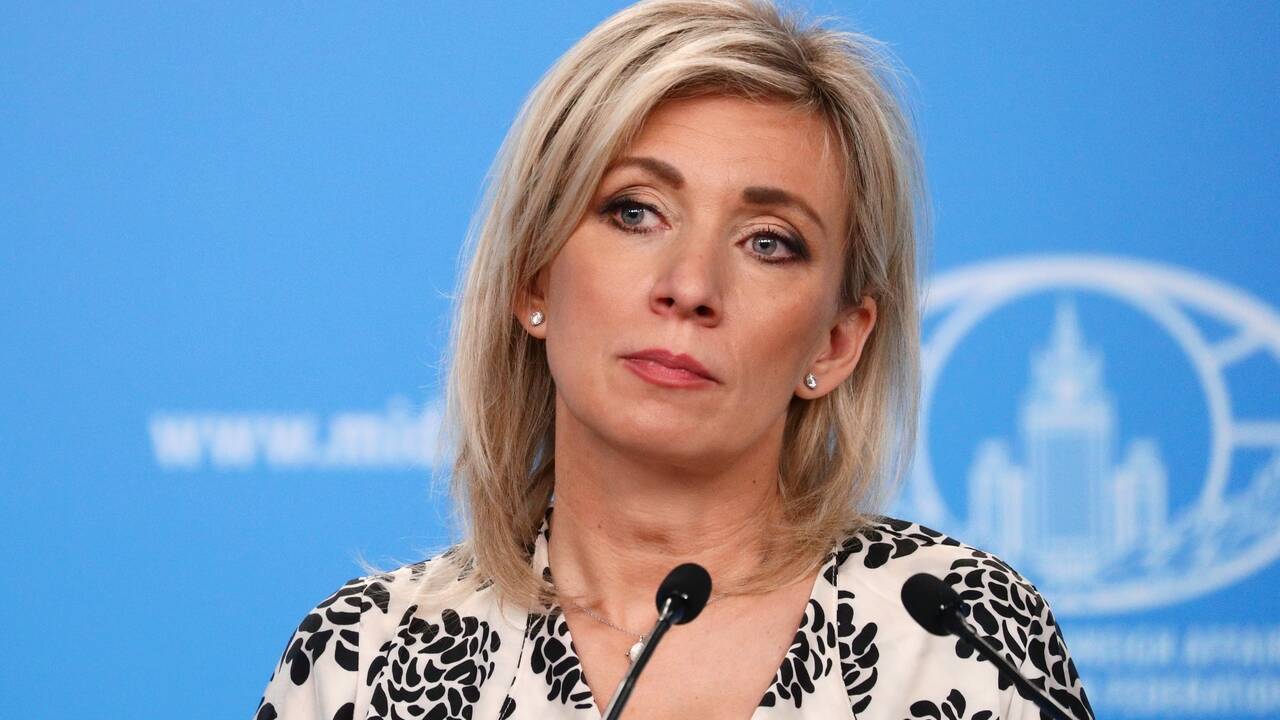 Захарова попросила Зеленского дать информацию о нападении России на Украину