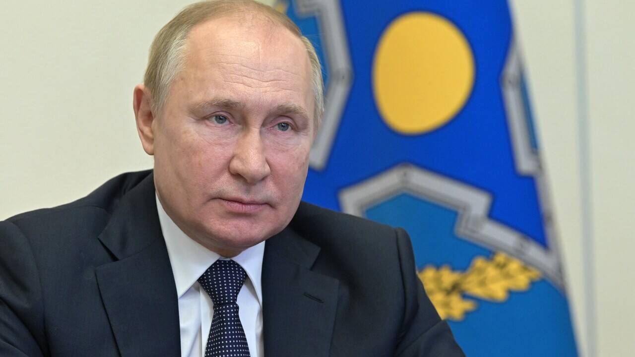 Путин потребовал повышения доходов россиян