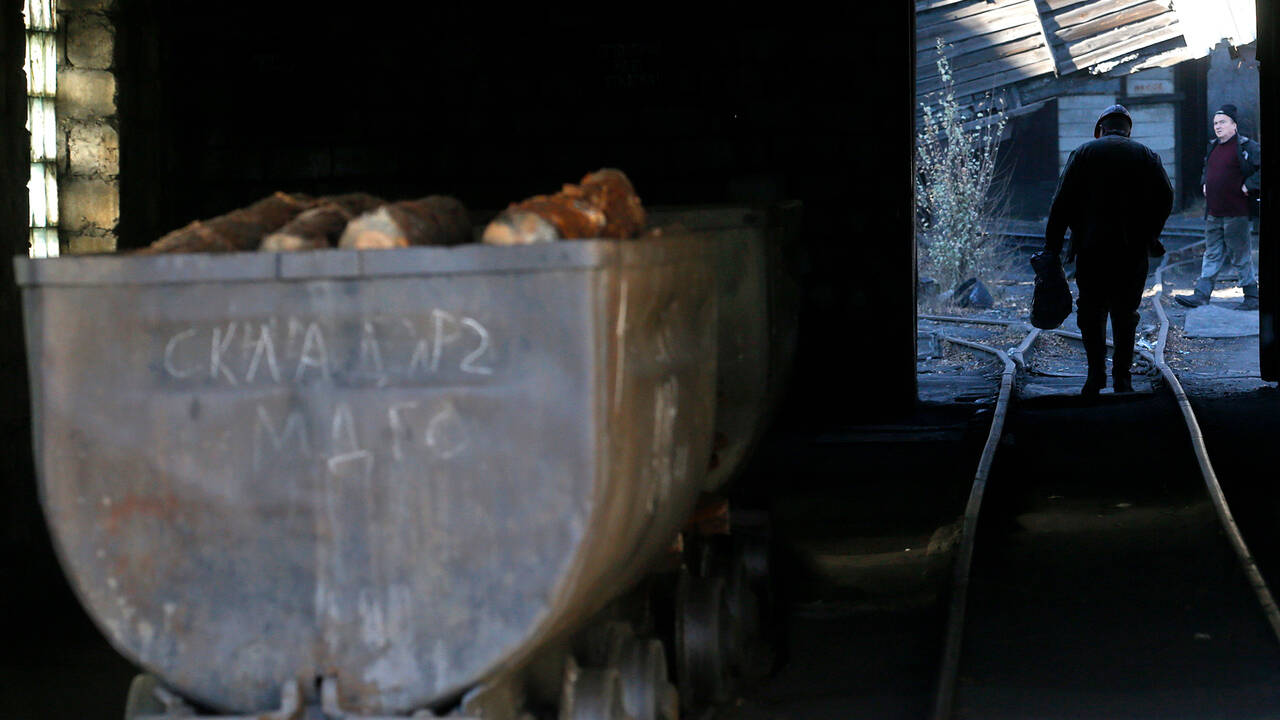 В ДНР горняки остались в шахте без вентиляции из-за обстрелов со стороны ВСУ