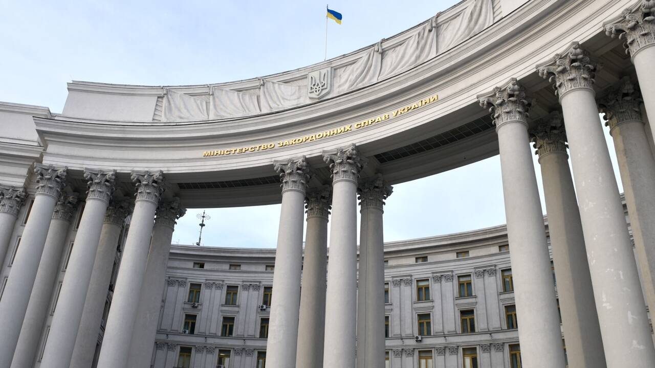 Украина сохранит консульские отношения с Россией