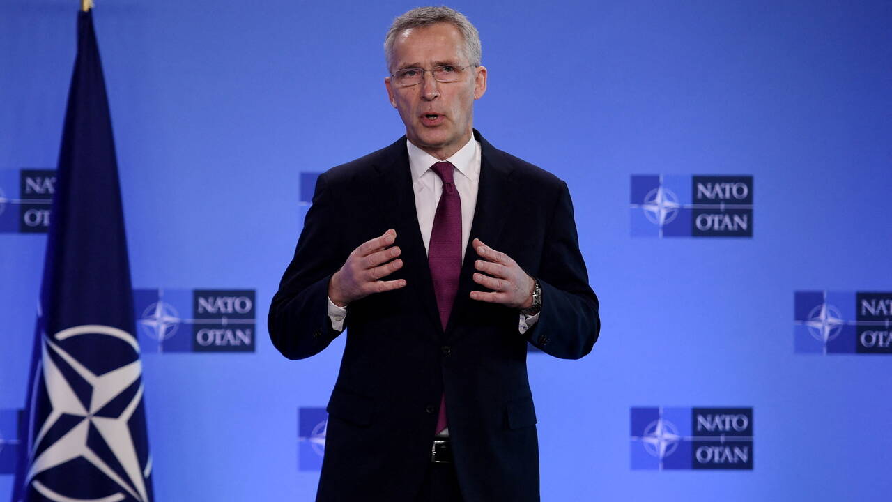 НАТО отказалась вводить бесполетную зону над Украиной