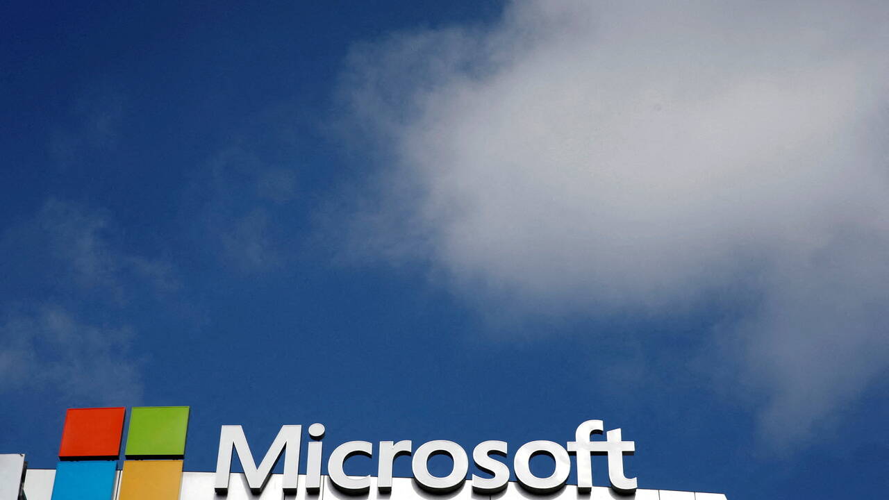 В Госдуме назвали решение Microsoft уйти из России предсказуемым