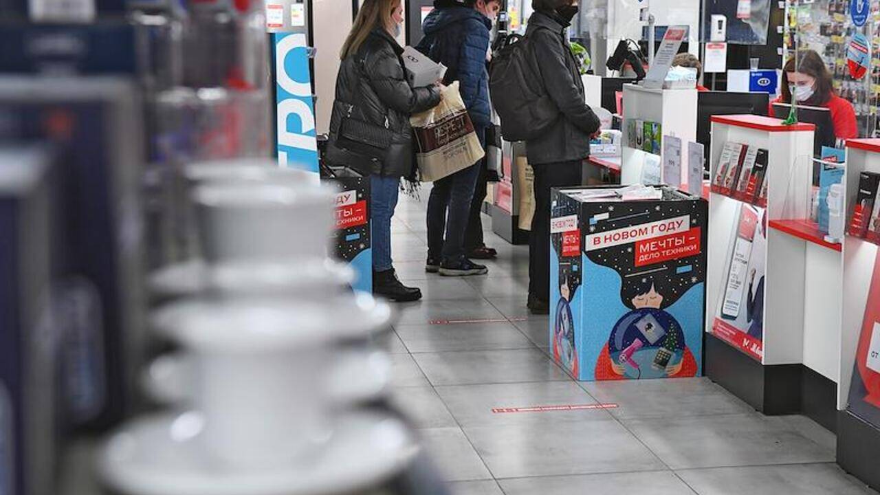 В России некоторые магазины прекратили продажи электроники в кредит и рассрочку