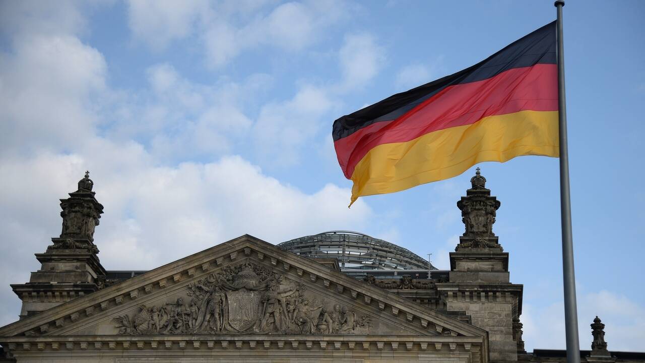 Германия решила обсудить усиление санкций против России