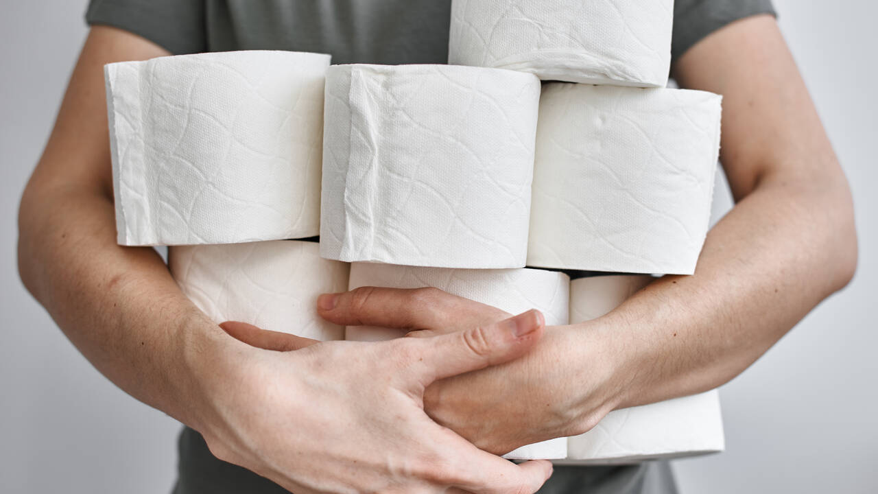 Россиян пообещали не оставлять без туалетной бумаги