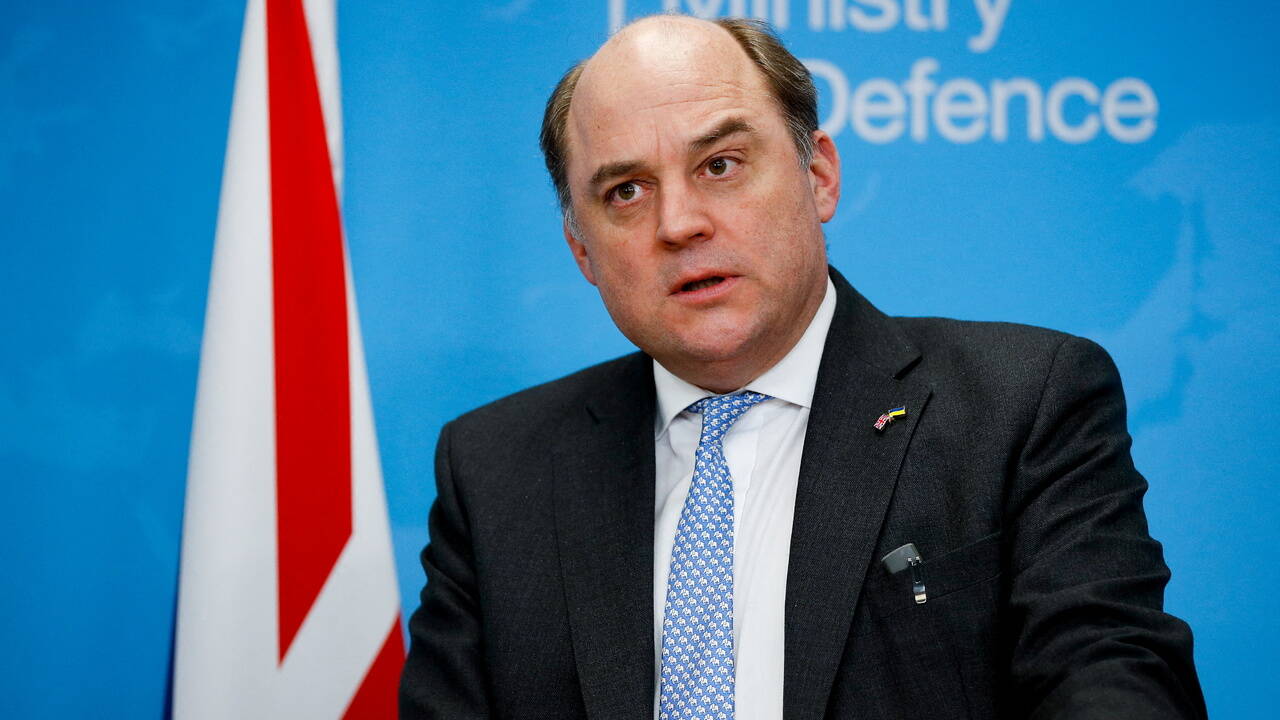 Министр обороны Великобритании назвал законными атаки Украины на объекты России