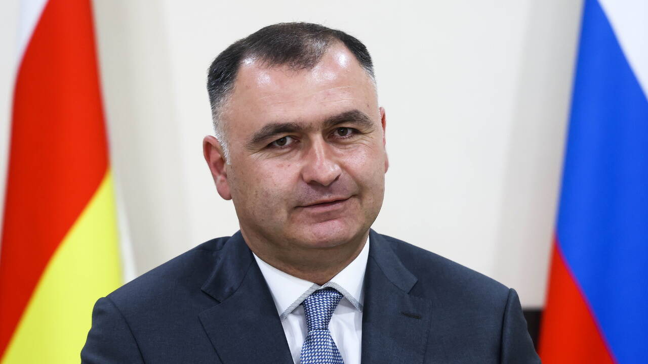 Новый глава Южной Осетии заявил о готовности республики войти в состав России