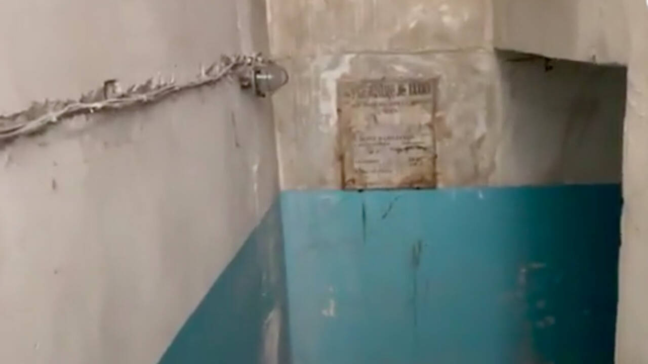 Бомбоубежище на «Азовстали» в Мариуполе сняли на видео изнутри