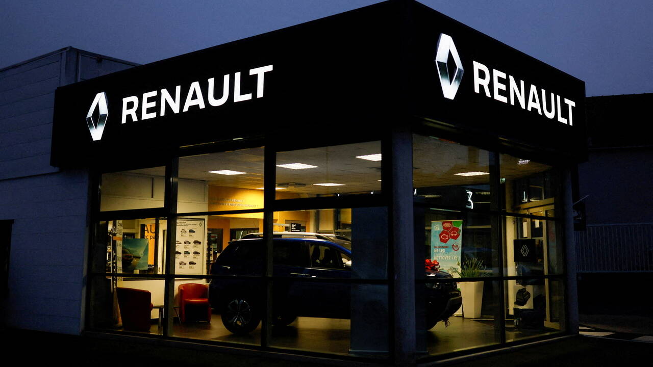Российские активы Renault отошли государству за два рубля