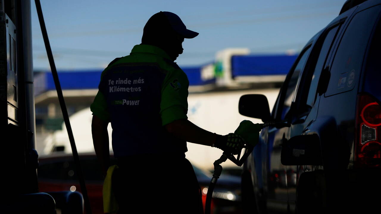 Стоимость бензина в США рекордно выросла