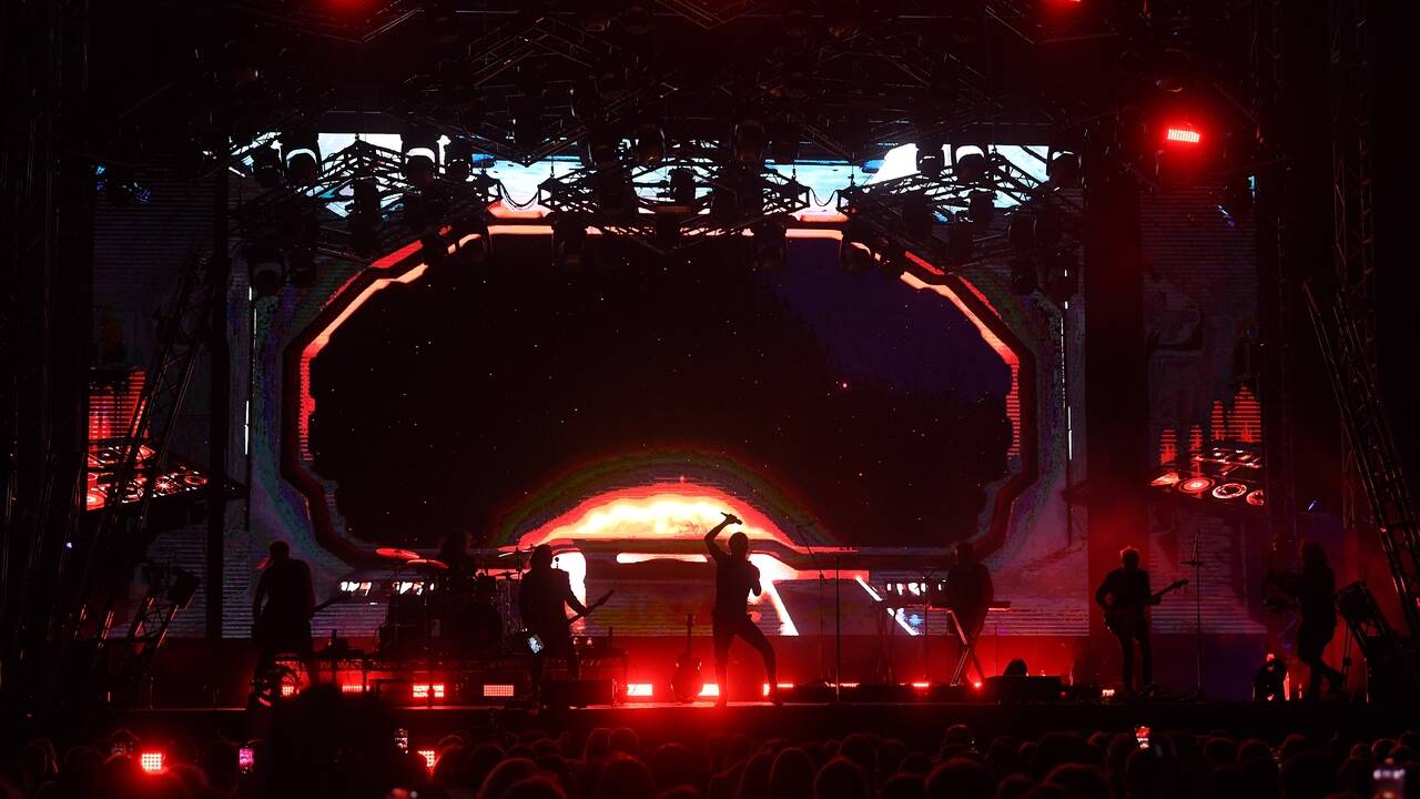 Группа «Би-2» перенесла семь концертов летнего тура по России
