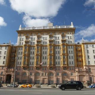 Перед посольством США в Москве появится площадь ДНР