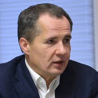 Гладков пообещал помочь жителям Белгорода после обстрела
