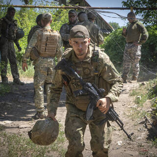 Украинские бойцы назвали службу на восточном фронте «адом на земле»