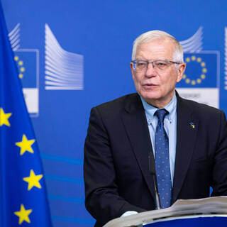 ЕС осудил решение Москвы упростить выдачу российских паспортов гражданам Украины