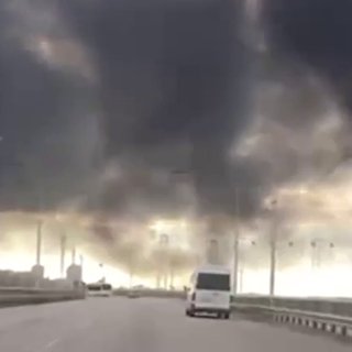 Появилось видео пожара после удара по подстанции на ДнепроГЭС
