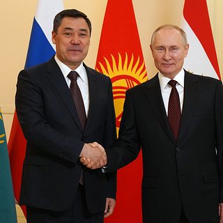 Путин проведет переговоры с президентом Киргизии накануне Дня Победы