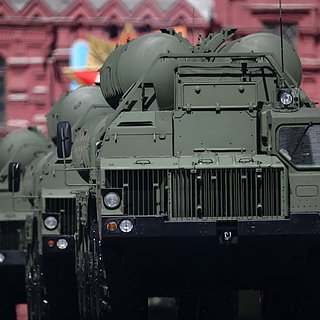 Китай уклонился от встречи министров обороны из-за санкций США за С-400